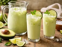Agua de Aguacate y Limón estilo Michoacán