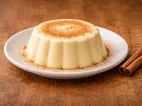 Gelatina de leche con canela