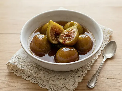Higos cubiertos en almíbar