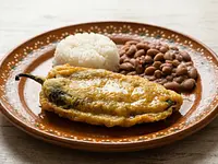 Chile pasilla oaxaqueño relleno