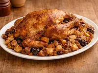 Pavo relleno tradicional mexicano