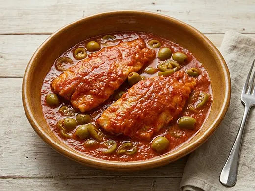 Pescado en salsa de jitomate