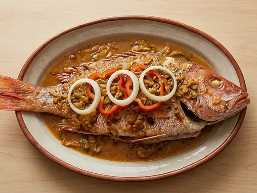 Huachinango relleno de mariscos