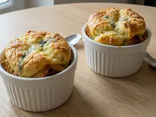 Pequeños soufflés al roquefort
